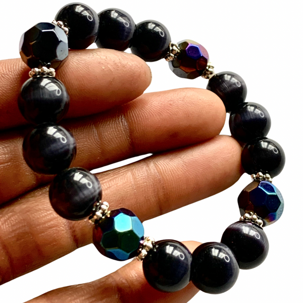 Men’s Black Onyx and Iridescent Gemstone Beads Stretch Bracelet with Silver Detailing