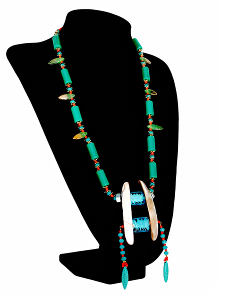 Achalugo Seagreen Glass Barrel Crystal Glass Beaded Necklace With Sea Shell and Turquoise  Pendant