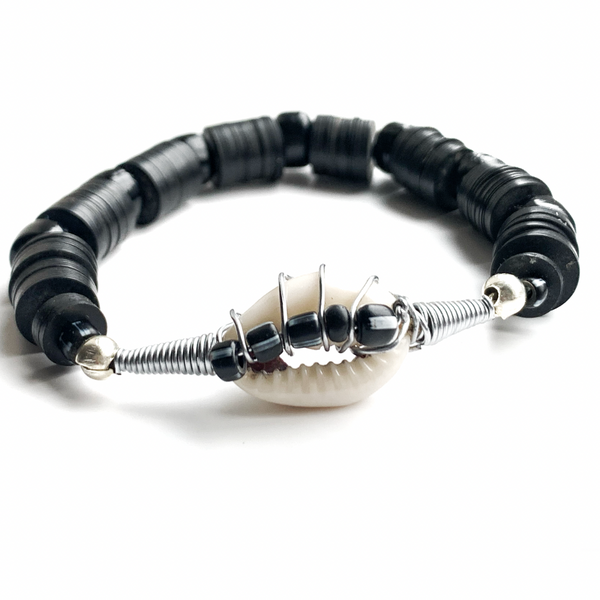 Men’s Recycled Vinyl Bead Bracelet – Stretch Cowrie Shell & Silver Wire Accent