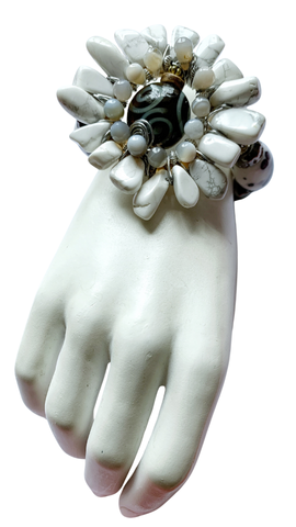 Celestial Bloom Howlite & Agate Gemstone Bracelet 